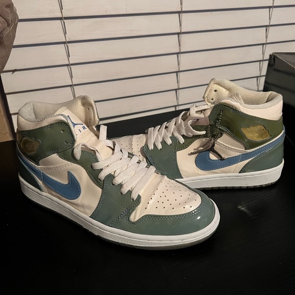 2003 Jordan 1 UNC retro patent - Picture 2 of 3